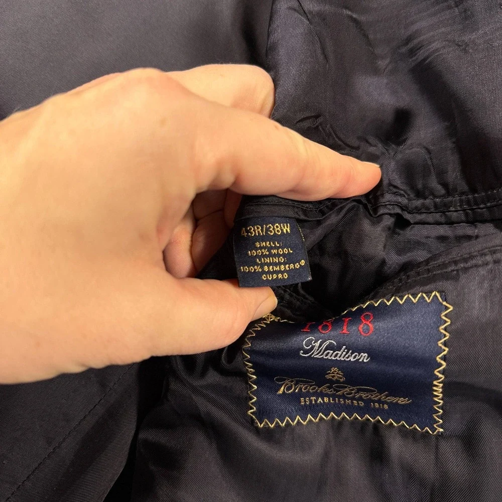 Brooks Brothers 1818 Madison Suit Jacket Mens 43R Navy Blue Pinstripe Two Button